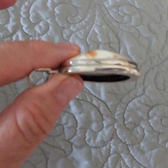 Ammonite and Labradorite fossil pendent in sterling silver - Picture 3 of 3